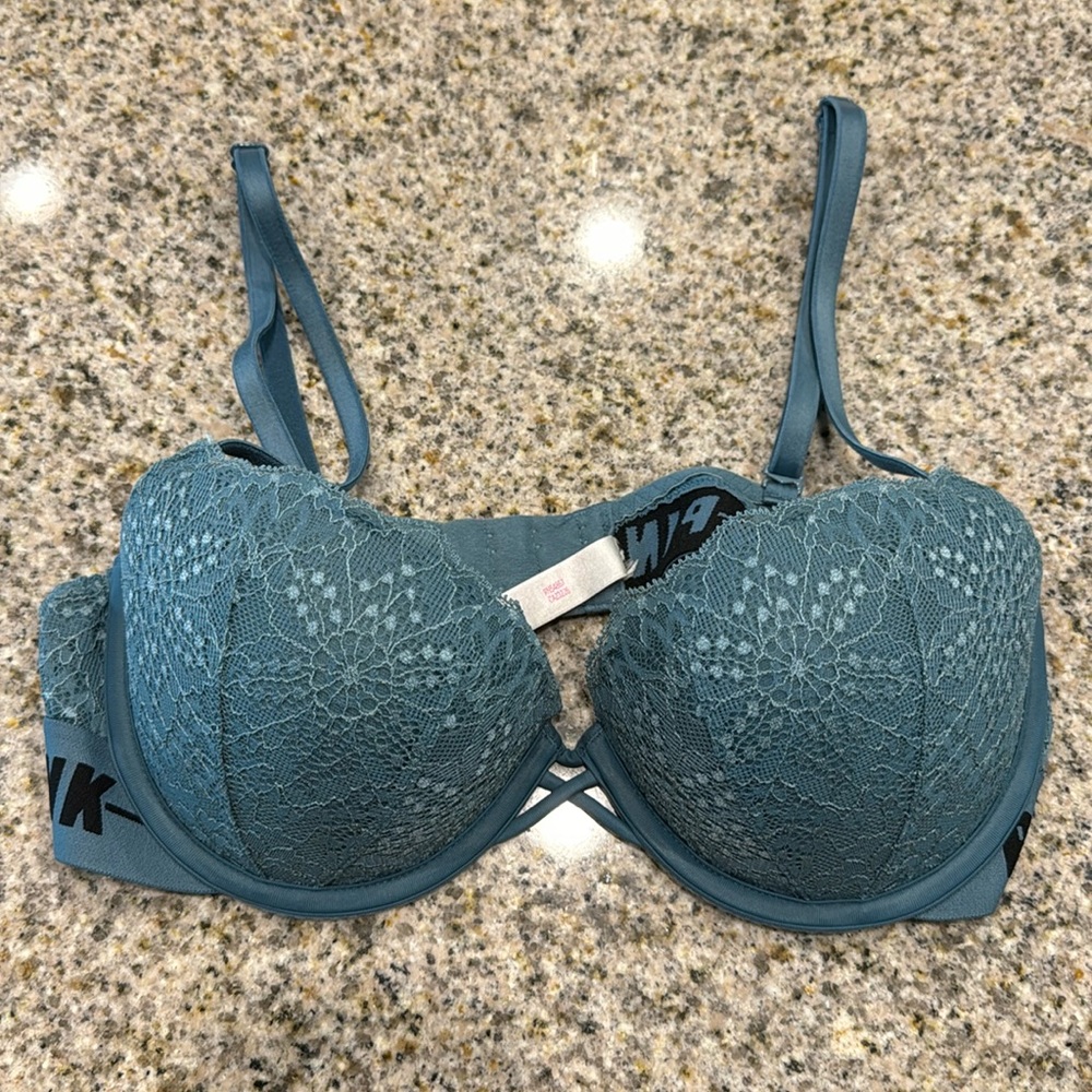 PINK Victoria’s Secret lace push up bra